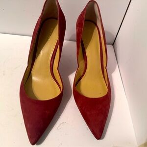 Michael Kors suede size 10 pump, 3.5 in heel never worn burgundy